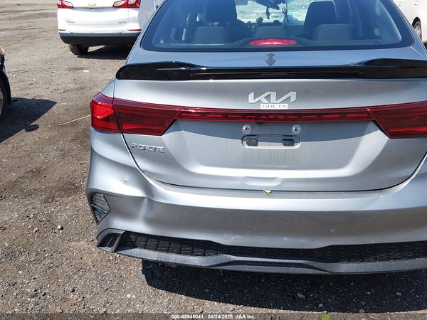 2022 KIA FORTE LXS — I152
