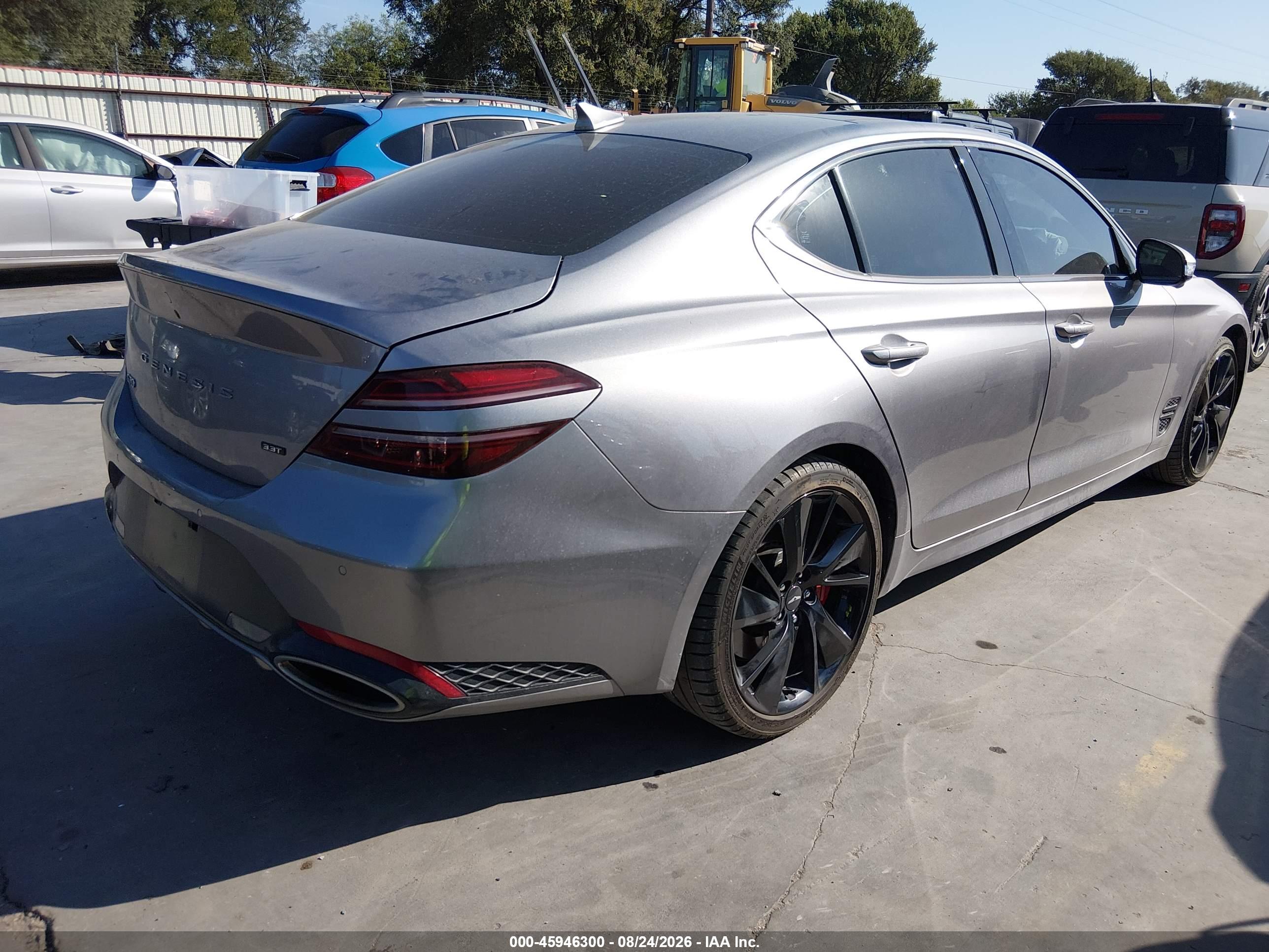 2023 GENESIS G70 3.3T RWD — I4