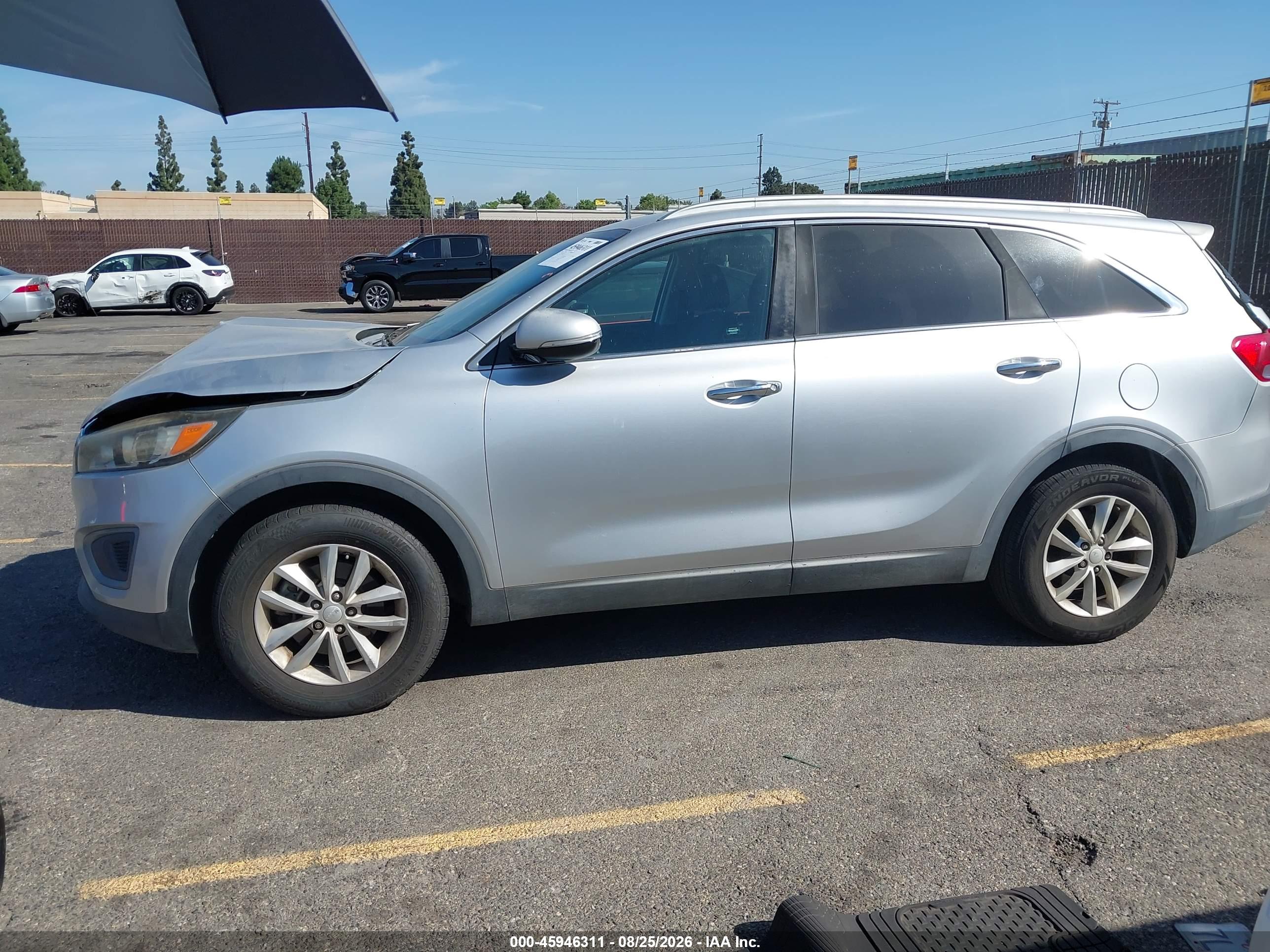 2016 KIA SORENTO 2.4L LX