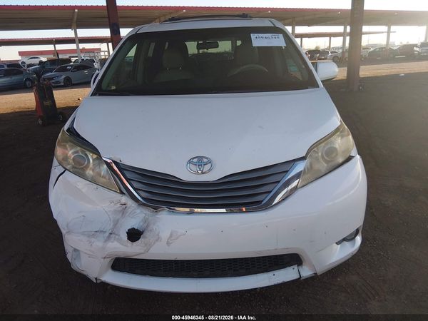 2012 TOYOTA SIENNA XLE V6 8 PASSENGER — I115