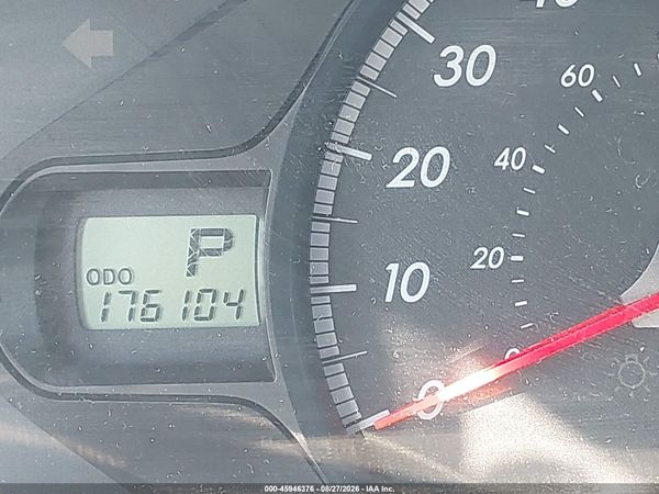 2013 TOYOTA SIENNA LE V6 8 PASSENGER