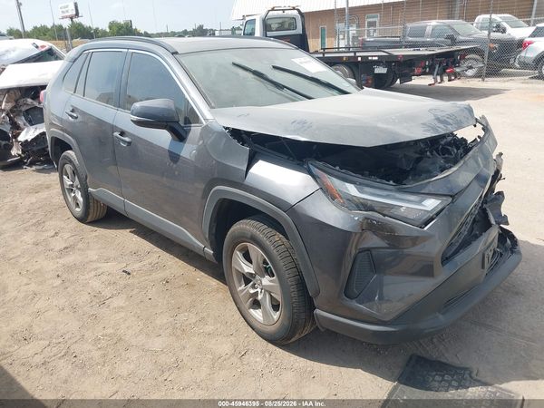 2024 TOYOTA RAV4 XLE — I1