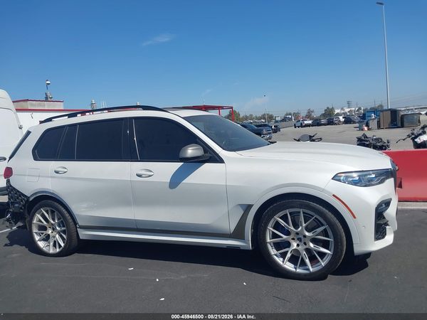 2021 BMW X7 M50I