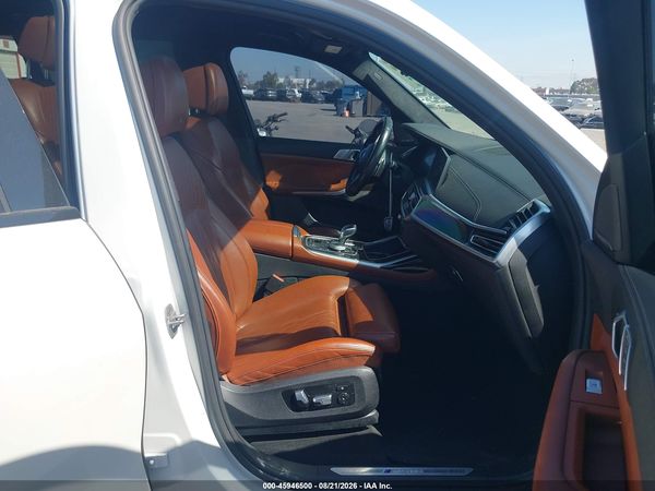 2021 BMW X7 M50I
