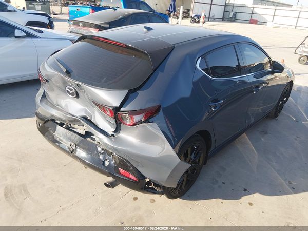 2020 MAZDA MAZDA3 PREMIUM PACKAGE