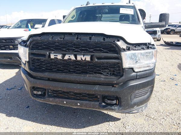 2019 RAM 3500 CHASSIS — I6