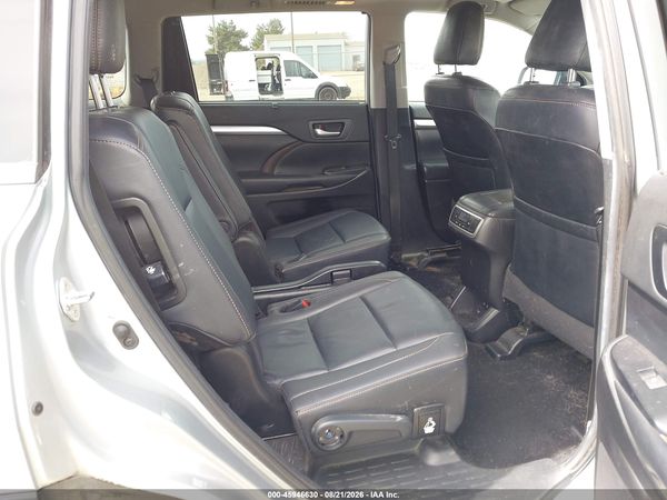 2019 TOYOTA HIGHLANDER XLE