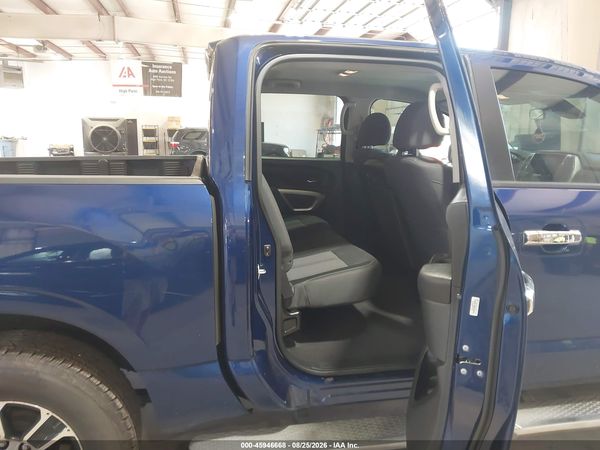 2021 NISSAN TITAN SV 4X2 — I8