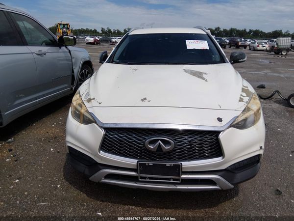 2018 INFINITI QX30 LUXURY — I115