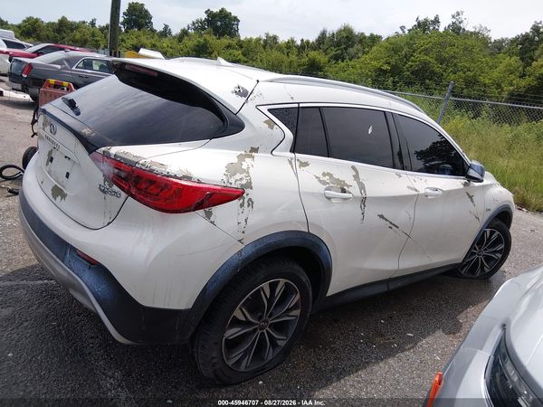 2018 INFINITI QX30 LUXURY — I116