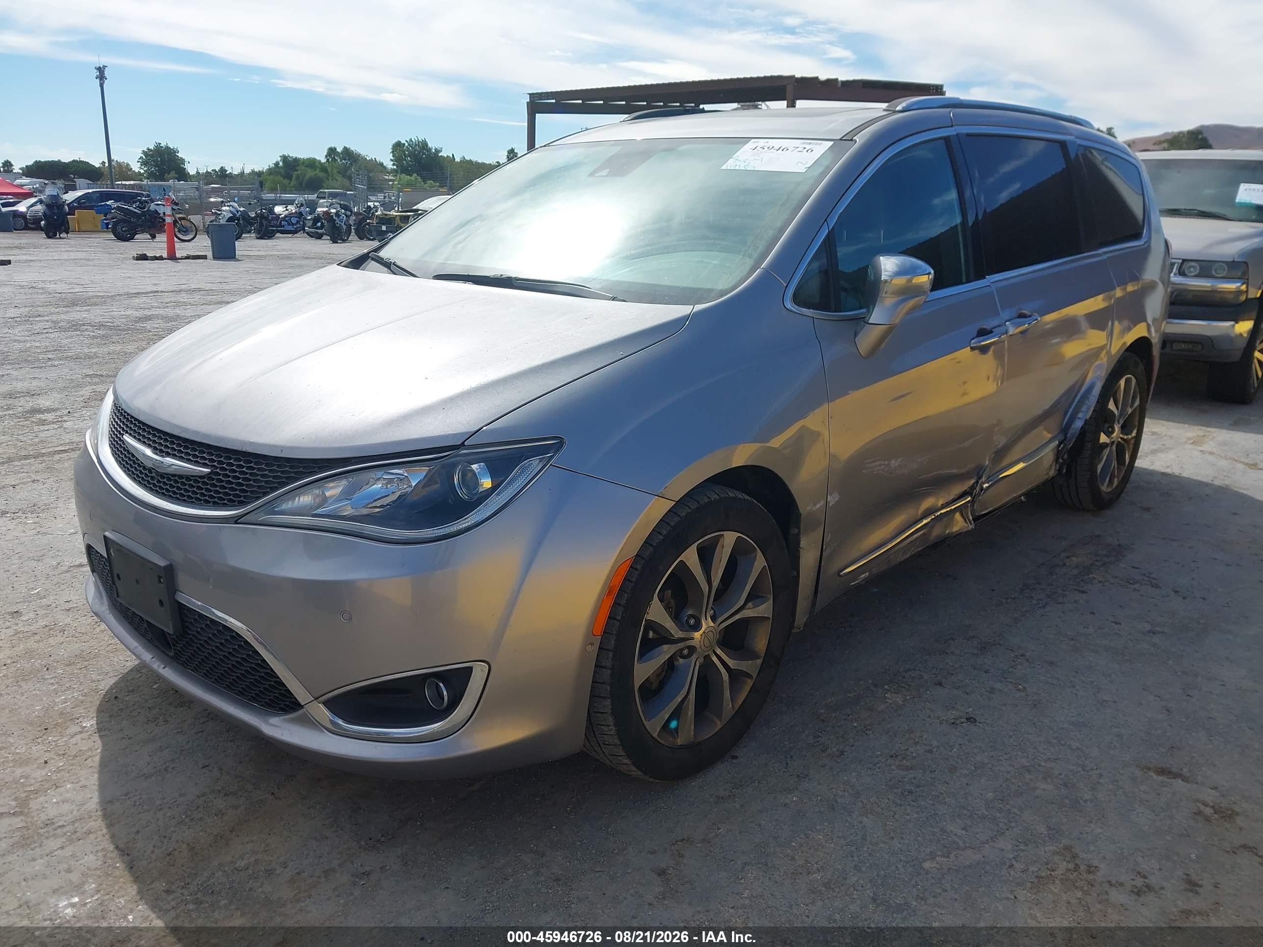 2017 CHRYSLER PACIFICA LIMITED — I2