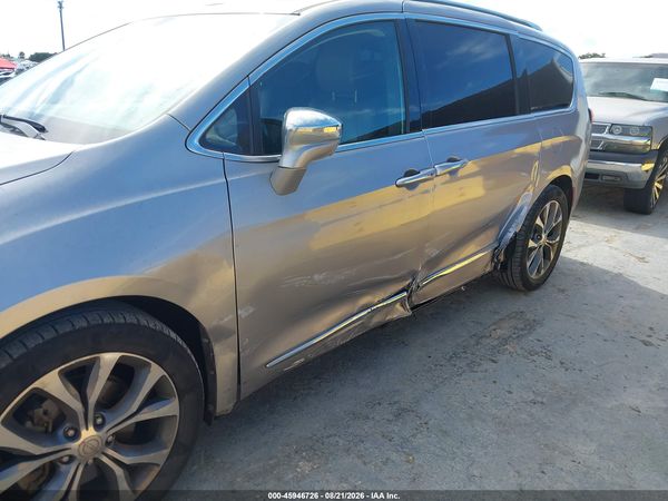 2017 CHRYSLER PACIFICA LIMITED — I6