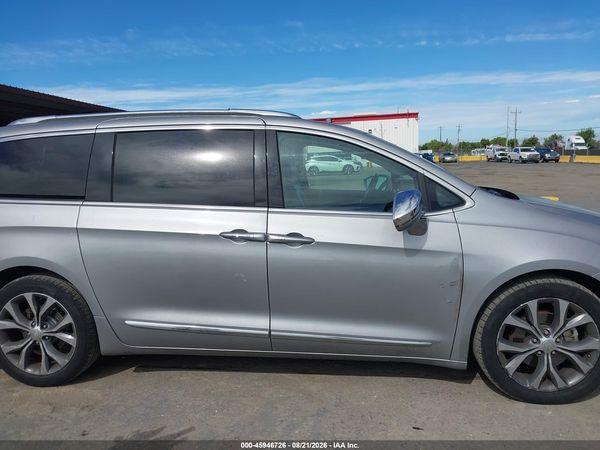 2017 CHRYSLER PACIFICA LIMITED — I116