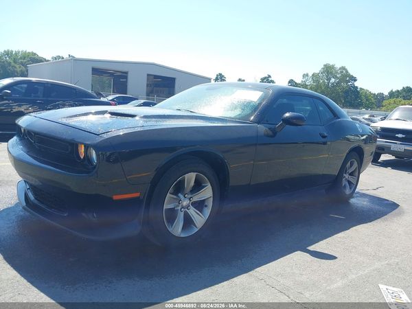 2016 DODGE CHALLENGER SXT — I2