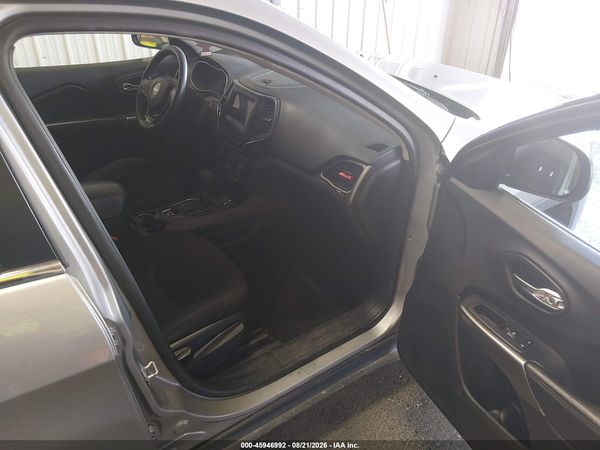 2019 JEEP CHEROKEE LATITUDE FWD