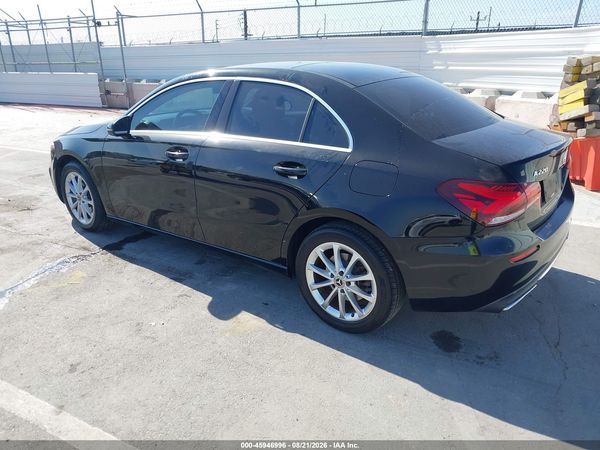 2019 MERCEDES-BENZ A 220 A220 — I3