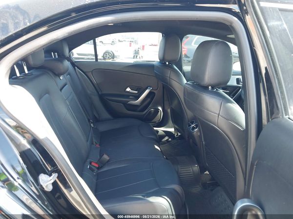 2019 MERCEDES-BENZ A 220 A220 — I8