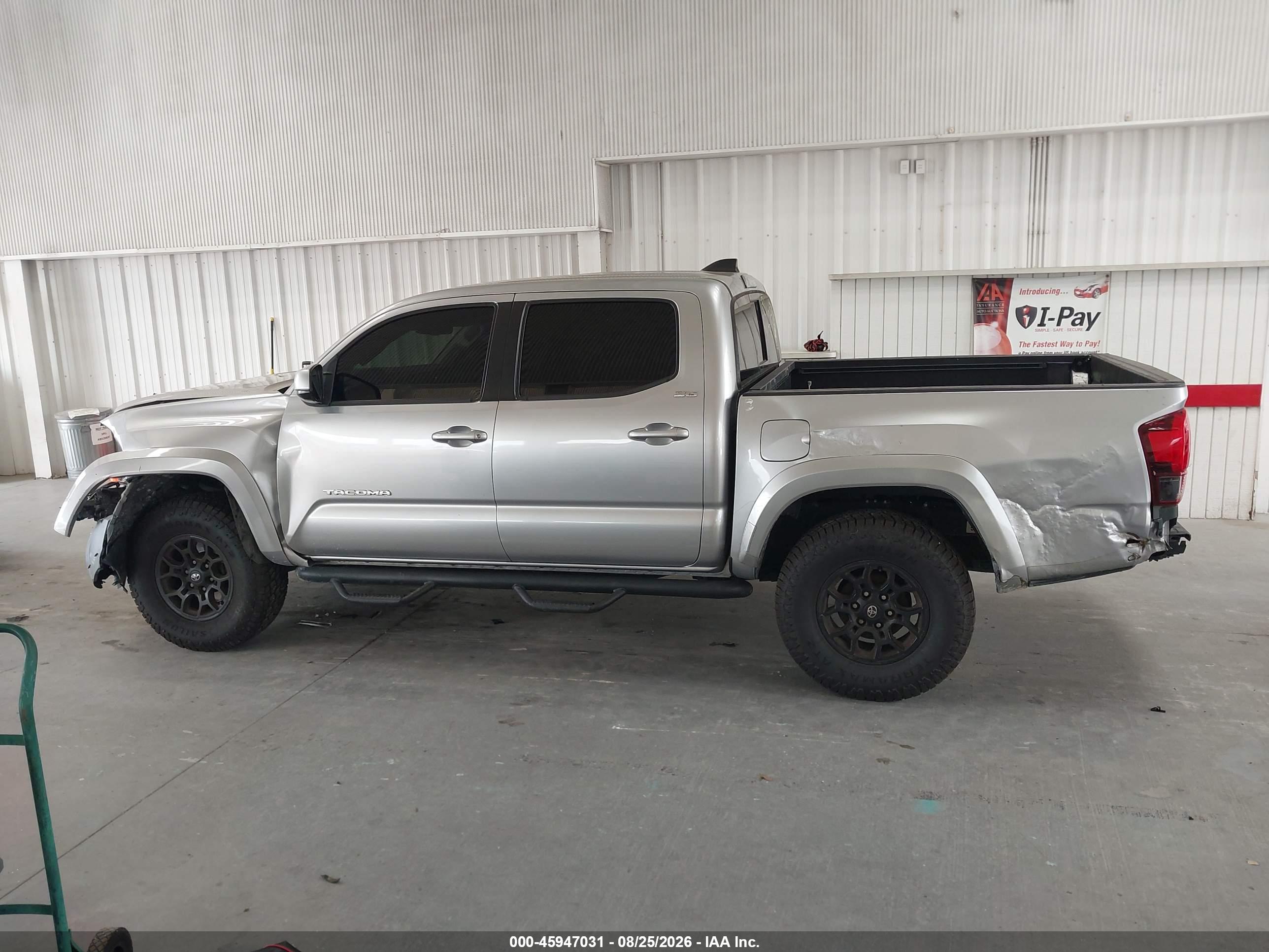 2022 TOYOTA TACOMA SR5 V6