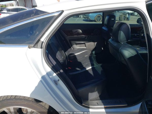 2016 JAGUAR XJ XJL PORTFOLIO — I8