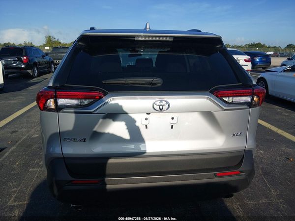 2025 TOYOTA RAV4 XLE — I119