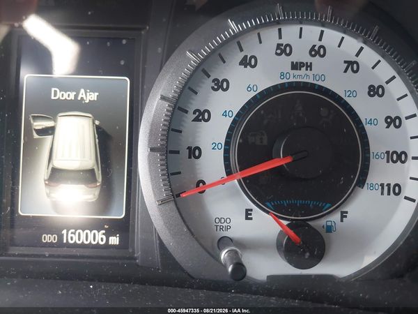 2016 TOYOTA SIENNA SE PREMIUM 8 PASSENGER