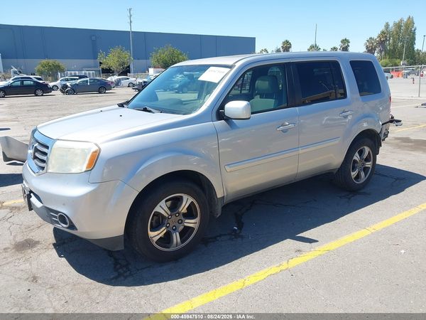 2015 HONDA PILOT SE