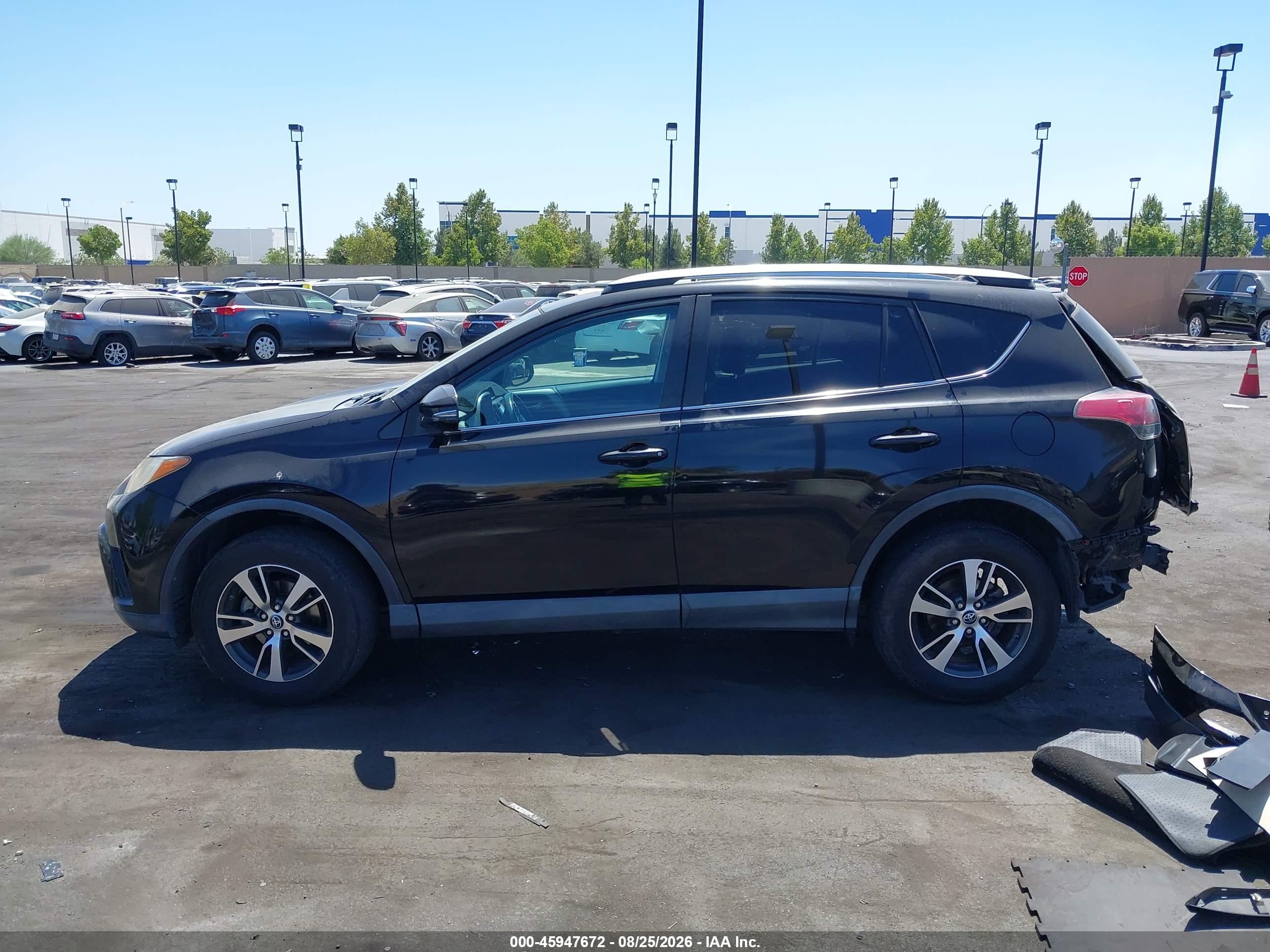 2016 TOYOTA RAV4 XLE