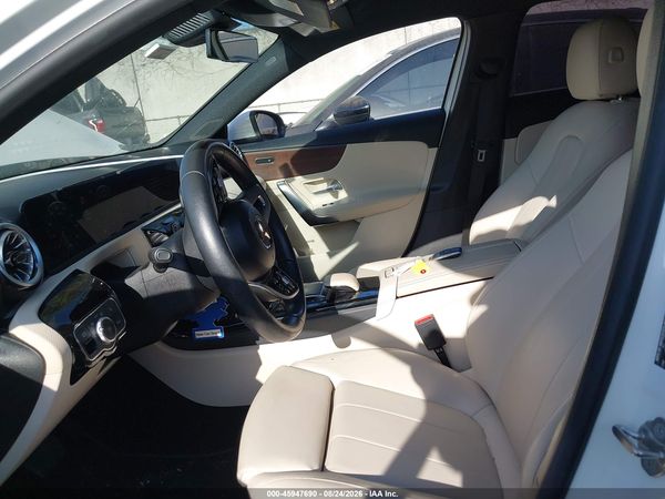 2022 MERCEDES-BENZ A 220 A220