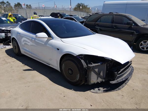 2020 TESLA MODEL S — I1