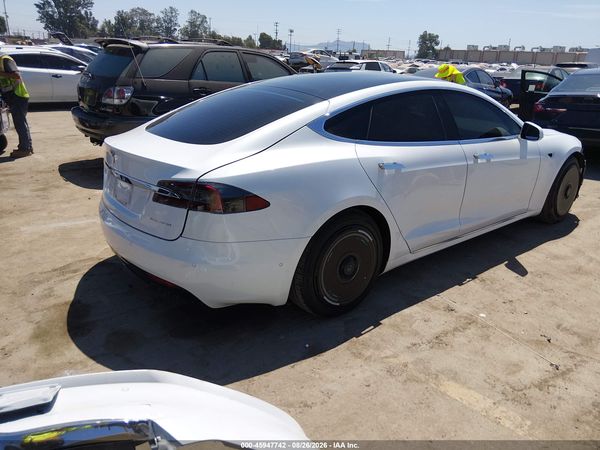 2020 TESLA MODEL S — I4