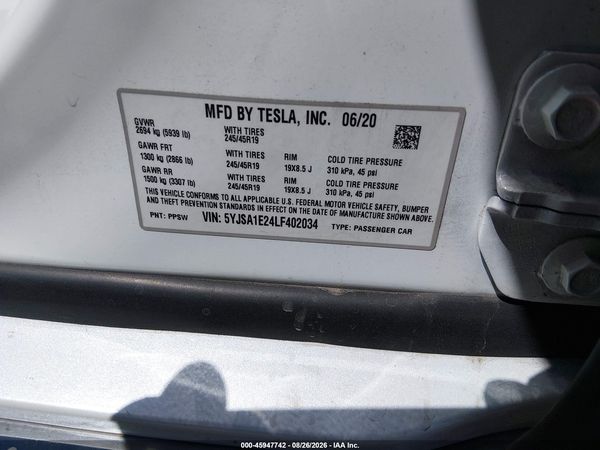 2020 TESLA MODEL S — I9