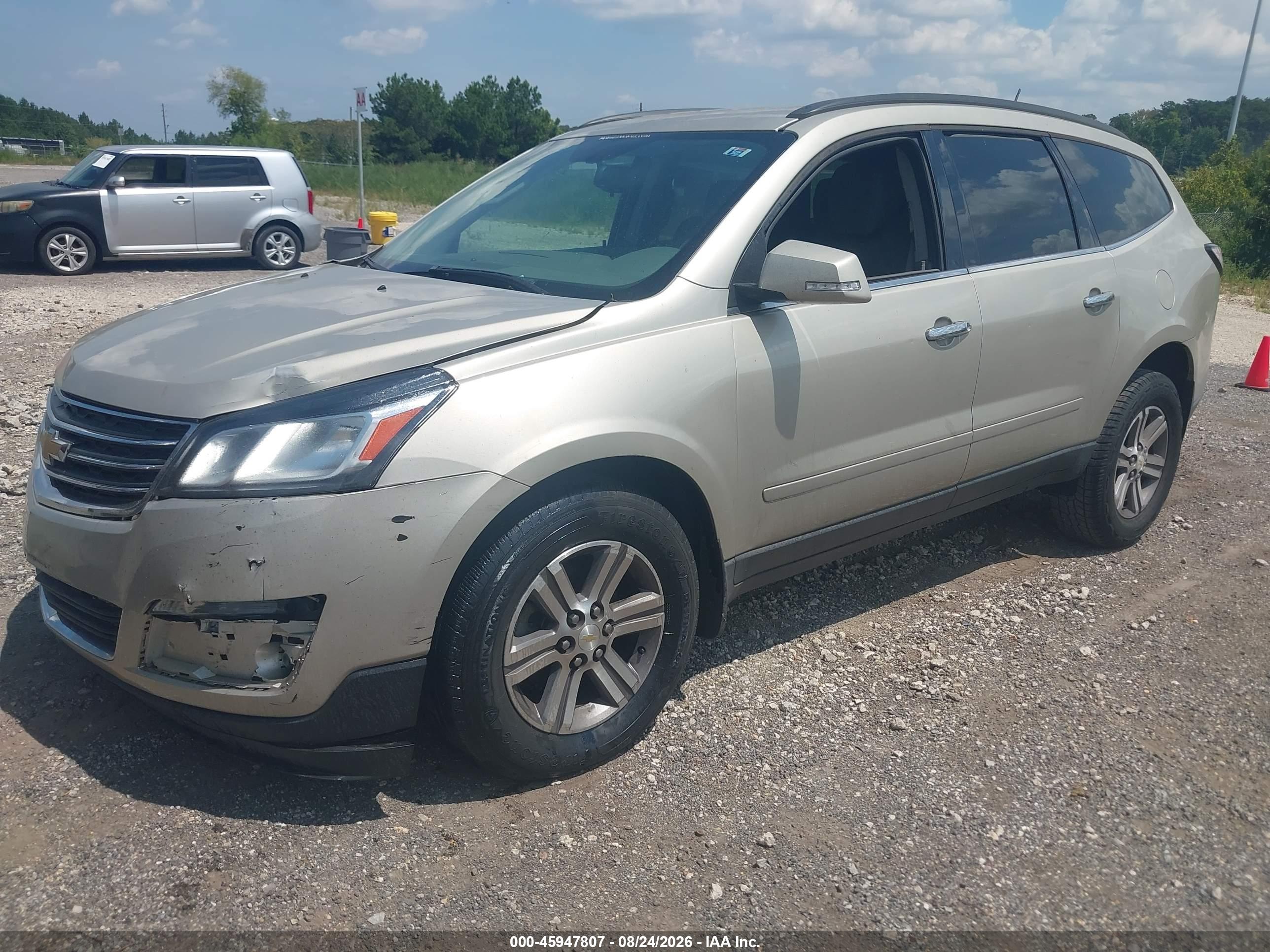 2015 CHEVROLET TRAVERSE LT — I2