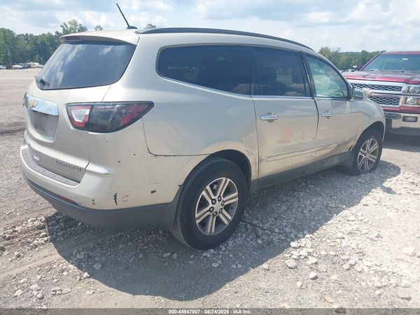 2015 CHEVROLET TRAVERSE LT — I4
