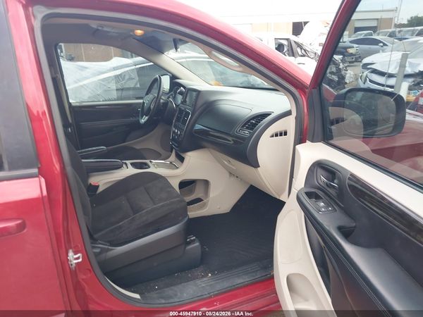 2015 DODGE GRAND CARAVAN SXT — I5