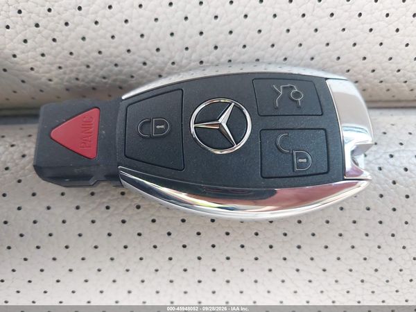 2015 MERCEDES-BENZ C 300 Base — I11