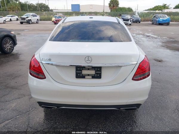 2015 MERCEDES-BENZ C 300 Base — I119