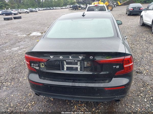 2020 VOLVO S60 T5 MOMENTUM