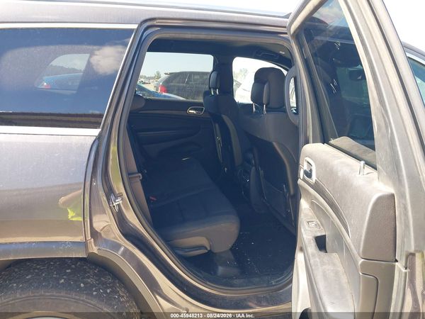 2019 JEEP GRAND CHEROKEE LAREDO E 4X4