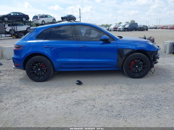 2015 PORSCHE MACAN TURBO — I116