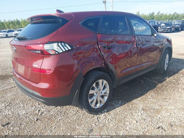 2020 HYUNDAI TUCSON SE