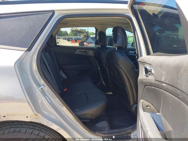 2023 KIA SPORTAGE SX