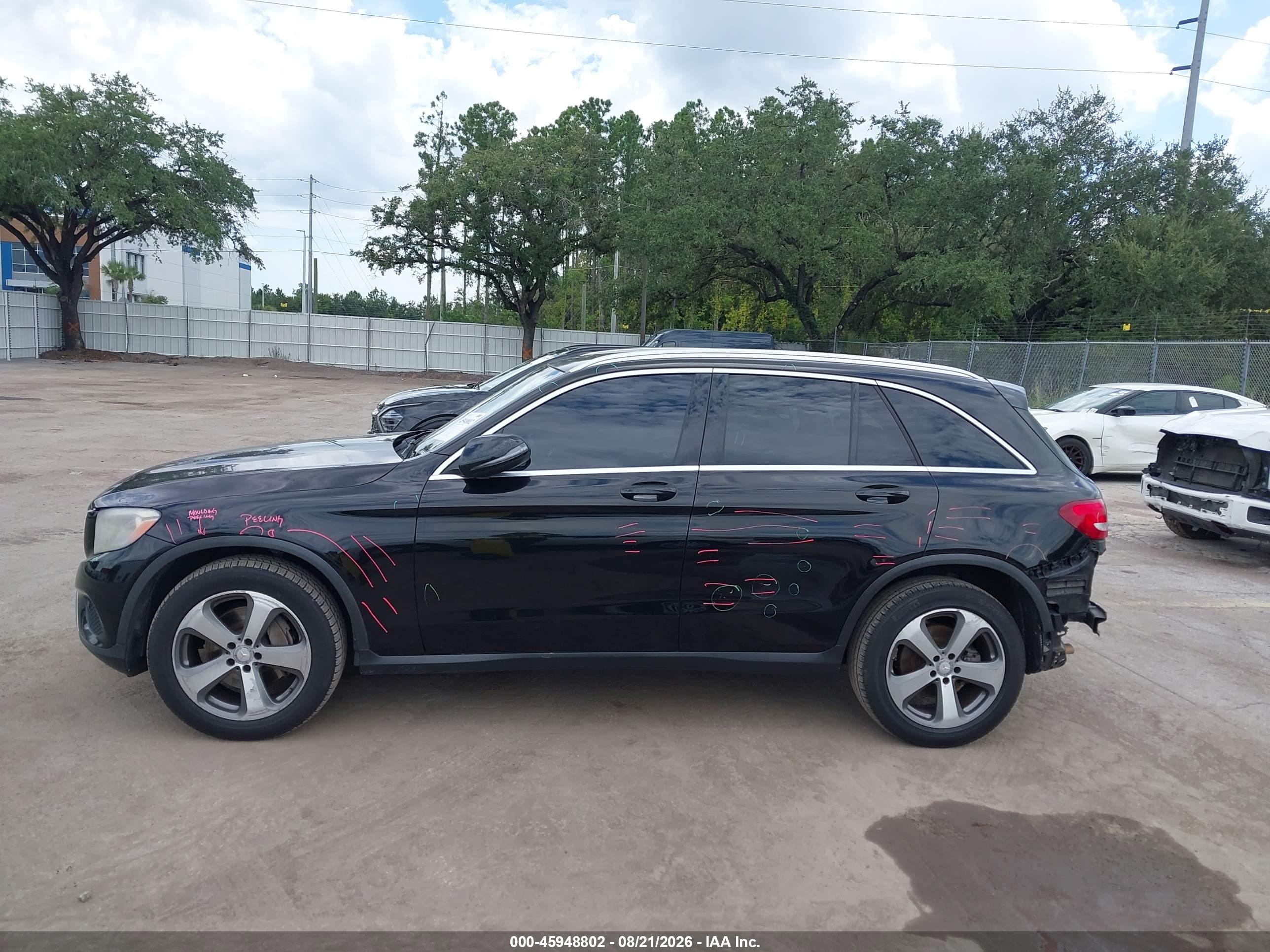 2017 MERCEDES-BENZ GLC 300