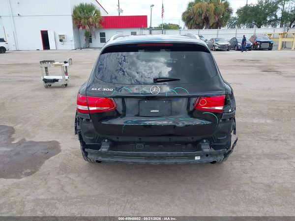 2017 MERCEDES-BENZ GLC 300