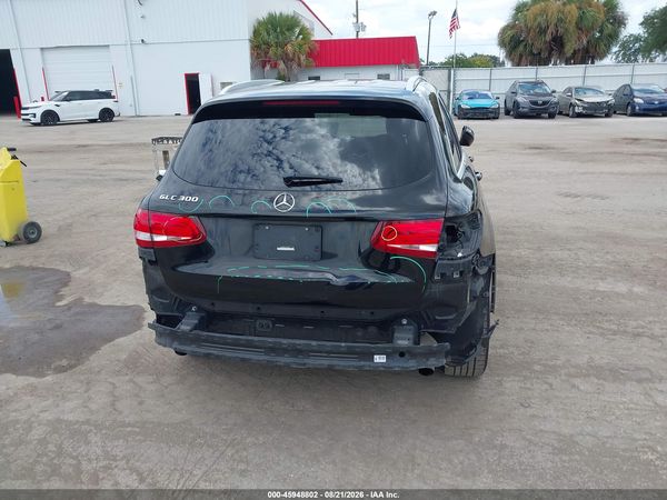 2017 MERCEDES-BENZ GLC 300