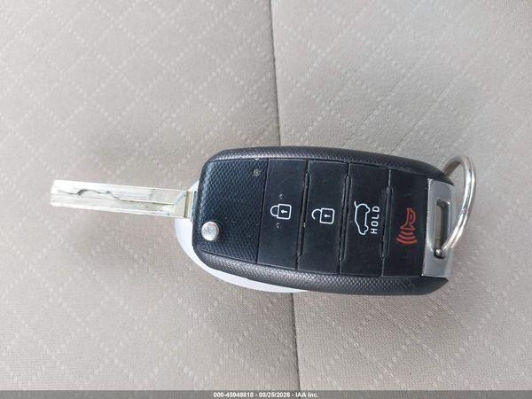 2016 KIA SORENTO 2.4L LX