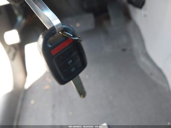 2014 HONDA CR-V LX — I11