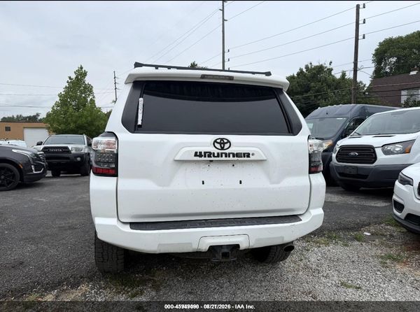 2017 TOYOTA 4RUNNER SR5