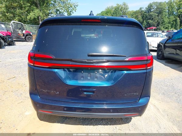 2025 CHRYSLER PACIFICA LIMITED