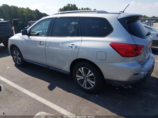 2018 NISSAN PATHFINDER SL — I3