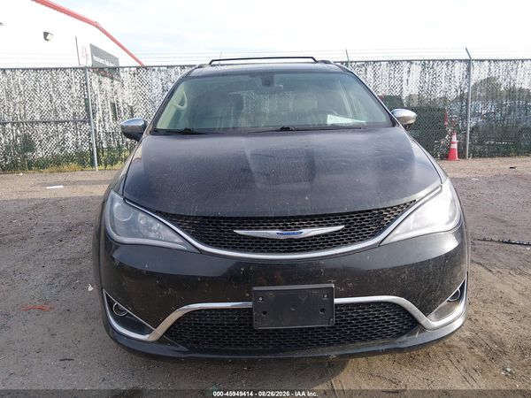 2019 CHRYSLER PACIFICA LIMITED — I115
